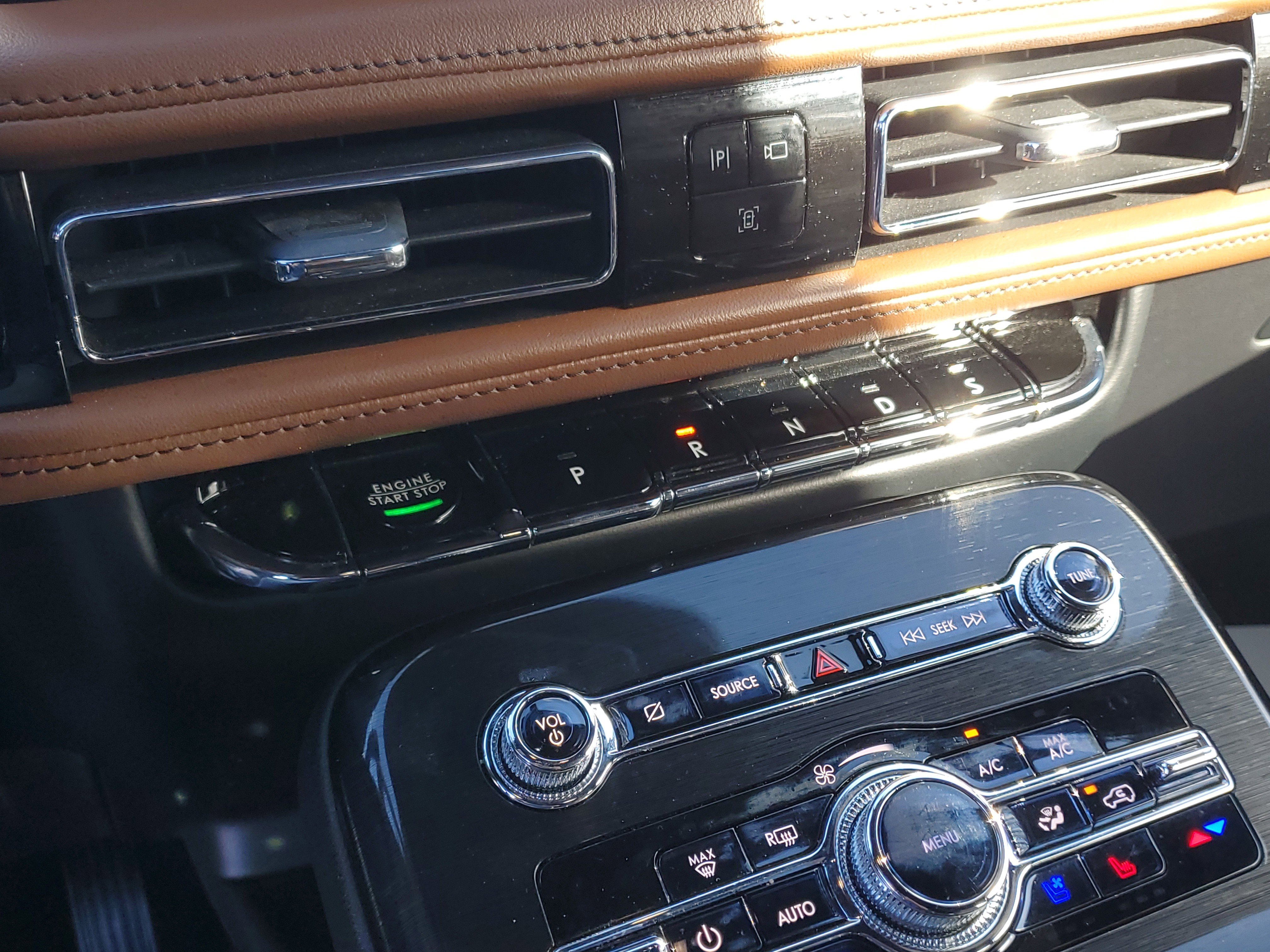 Certified 2023 Lincoln Nautilus Reserve image 22