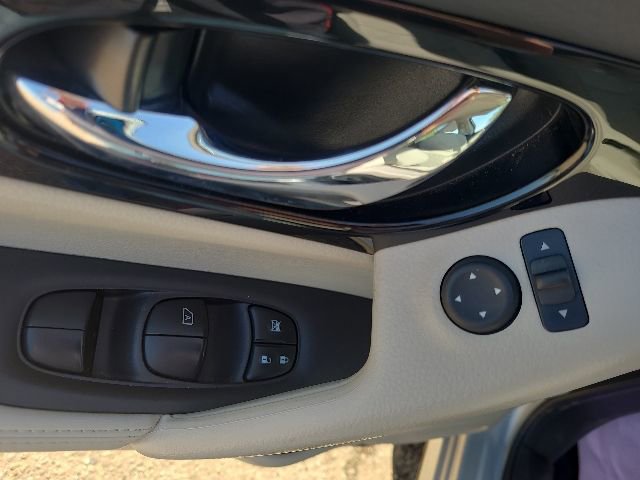 Certified 2022 Nissan Rogue Sport SV FWD image 11