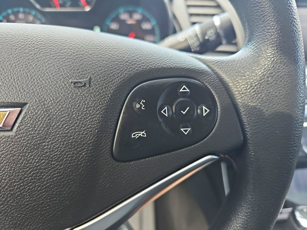 Used 2018 Chevrolet Impala LS FWD image 20