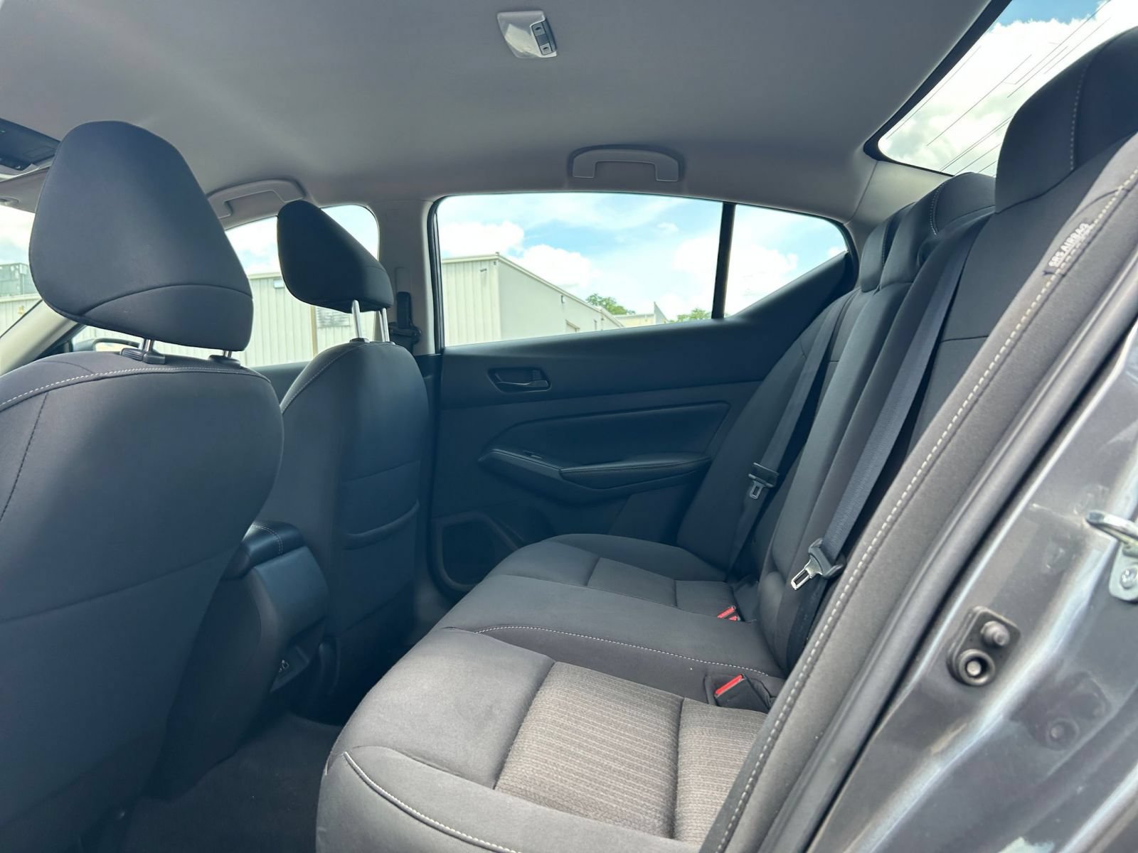 Used 2025 Nissan Altima 2.5 SV FWD image 17