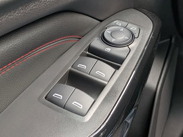 Used 2025 Chevrolet Trax RS w/ Driver Confidence Package image 24