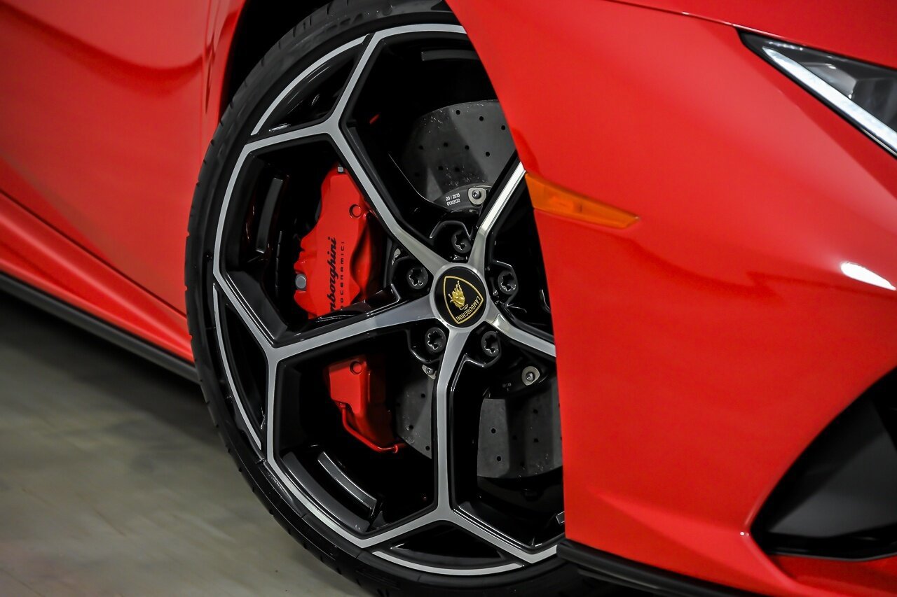 Used 2020 Lamborghini Huracan EVO AWD/4WD image 4