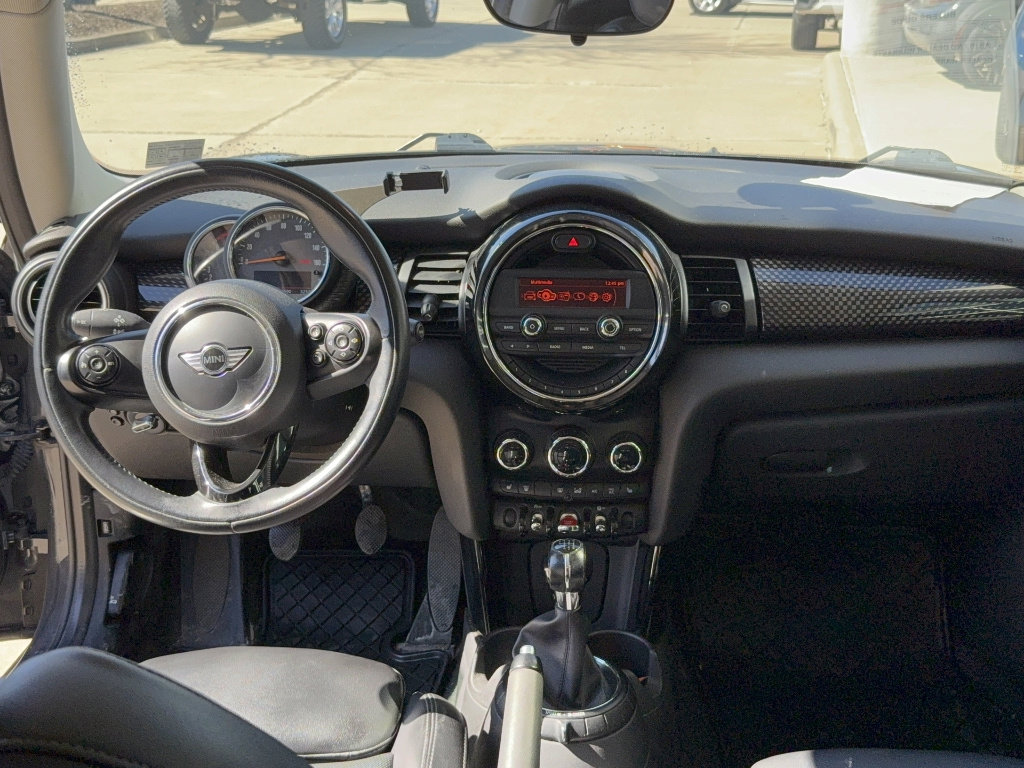 Used 2015 MINI Cooper S image 6