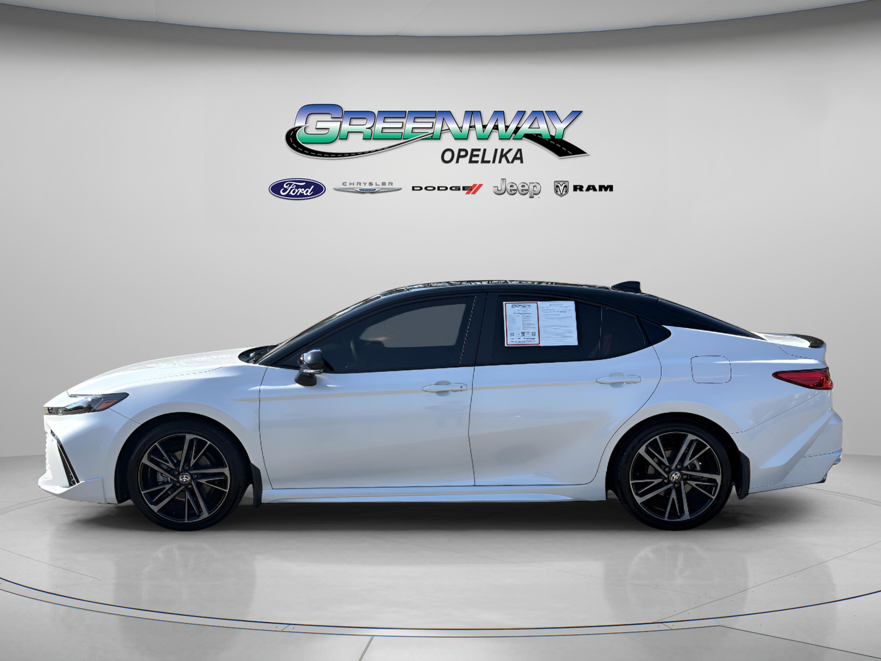 Used 2026 Toyota Camry XSE w/ Premium Plus Package image 6