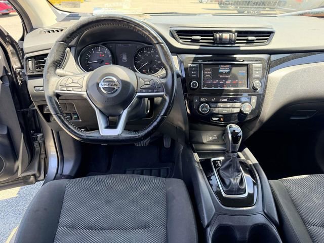 Used 2022 Nissan Rogue Sport SV FWD image 17