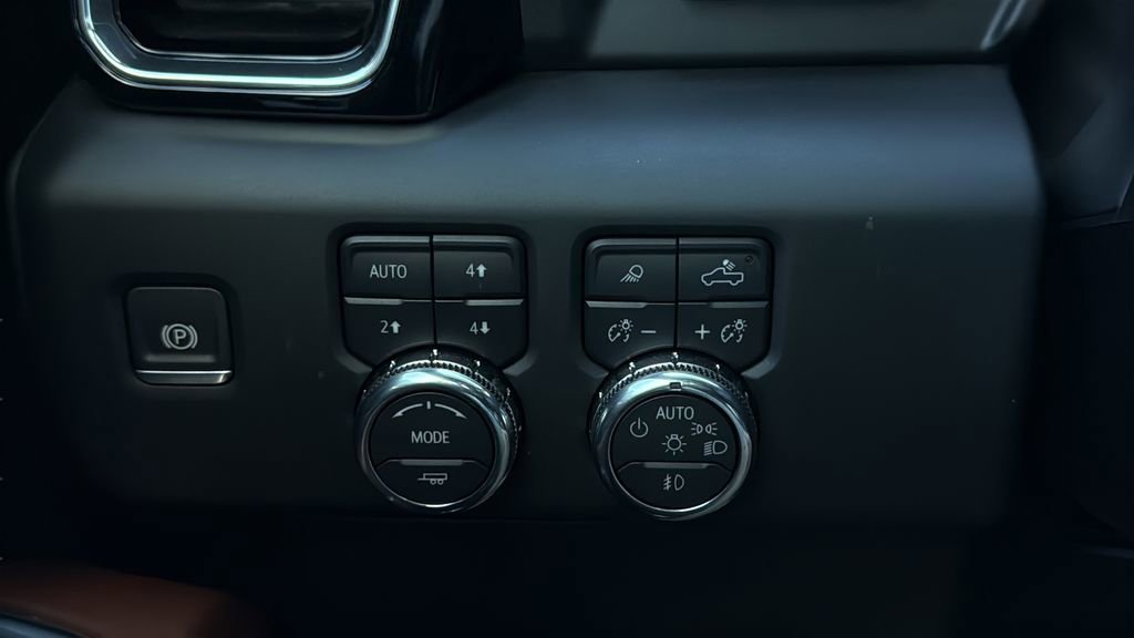 Used 2025 GMC Sierra 1500 Denali Ultimate image 26