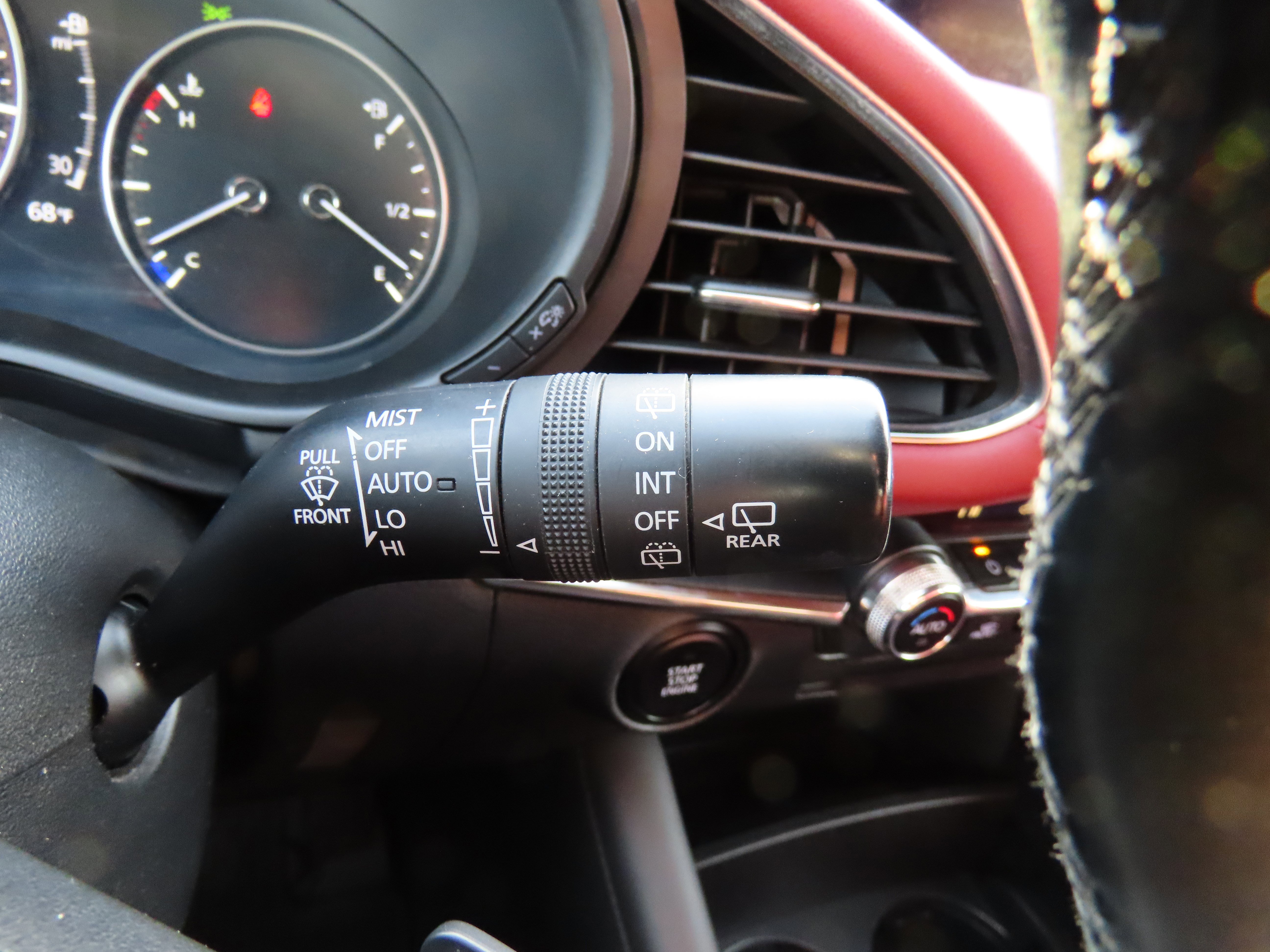 Used 2019 MAZDA MAZDA3 Hatchback w/ Premium Package image 35