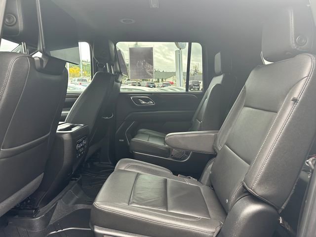 Used 2023 Chevrolet Suburban Z71 image 18