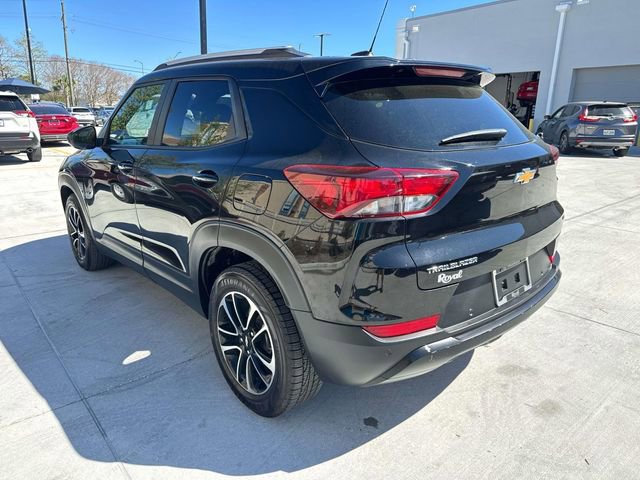 Used 2024 Chevrolet TrailBlazer LT w/ Driver Confidence Package image 5