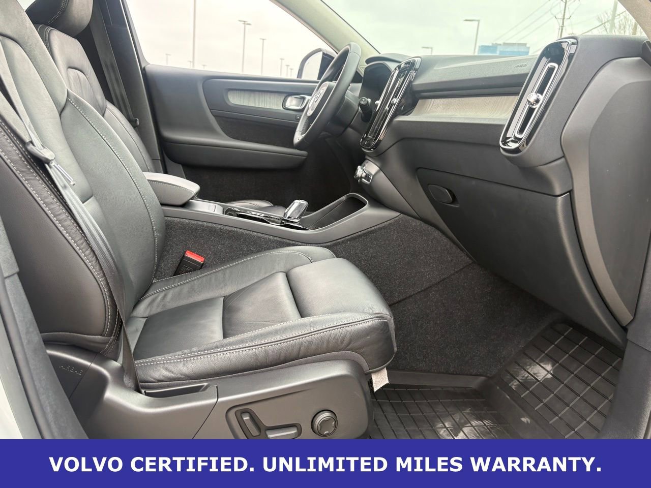 Certified 2023 Volvo XC40 B5 Plus w/ Driver Assist Package image 36
