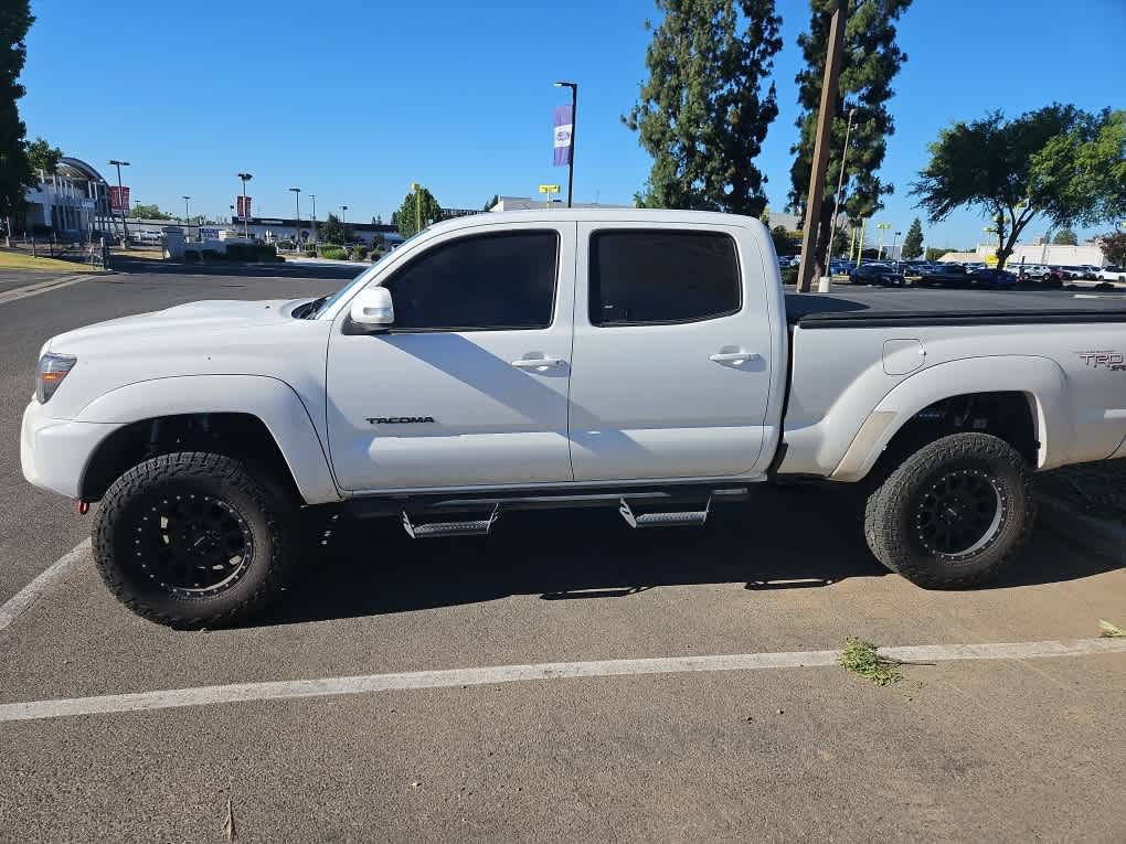 Used 2013 Toyota Tacoma 4x4 Double Cab w/ TRD Sport Pkg image 5