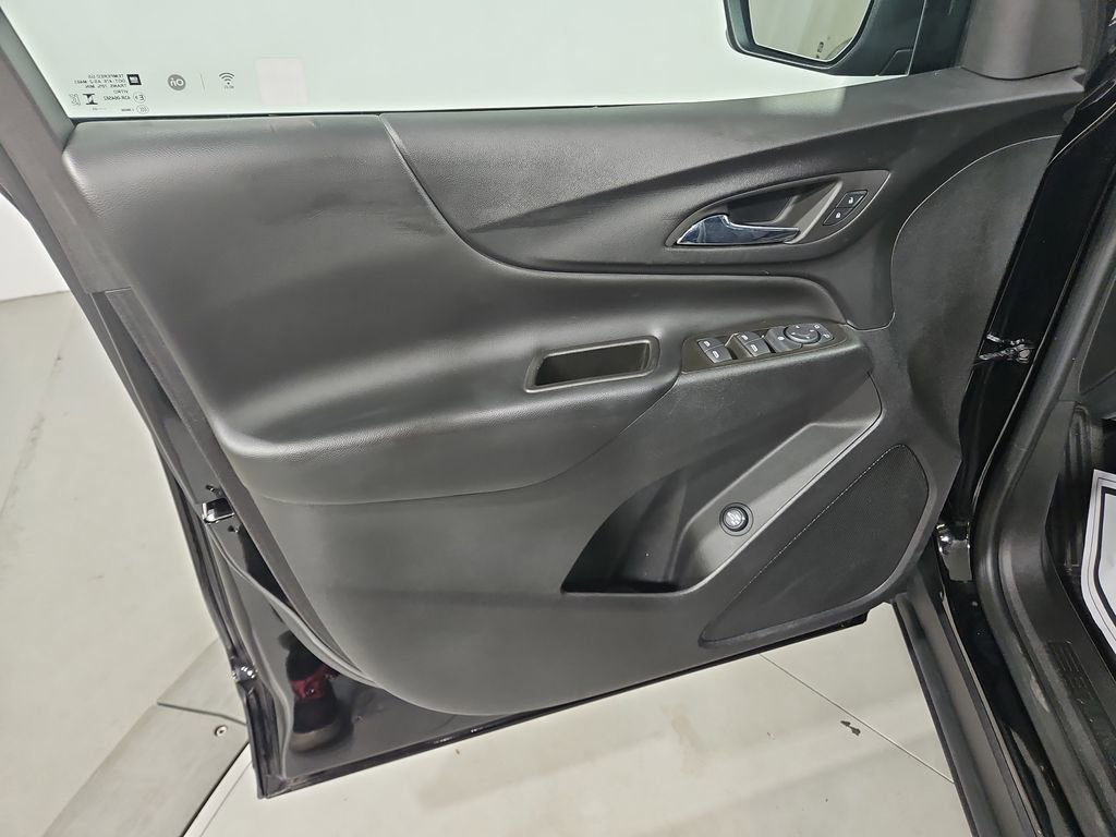 Used 2023 Chevrolet Equinox LT AWD/4WD image 11