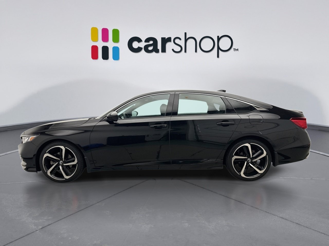 Used 2019 Honda Accord Sport image 2