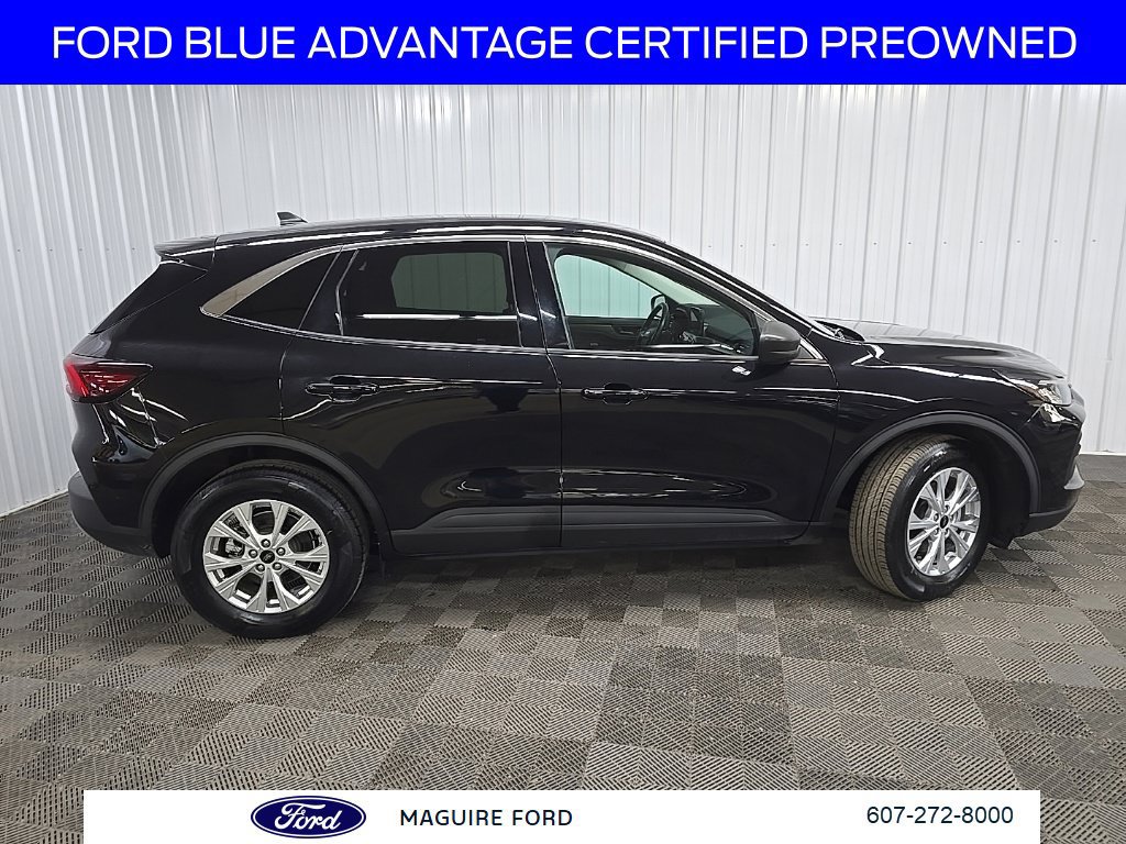 Certified 2023 Ford Escape Active AWD/4WD image 3