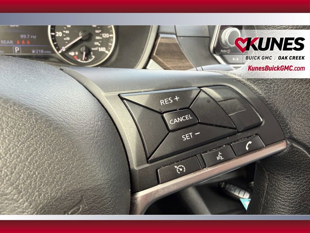 Used 2025 Nissan Altima 2.5 SV image 13