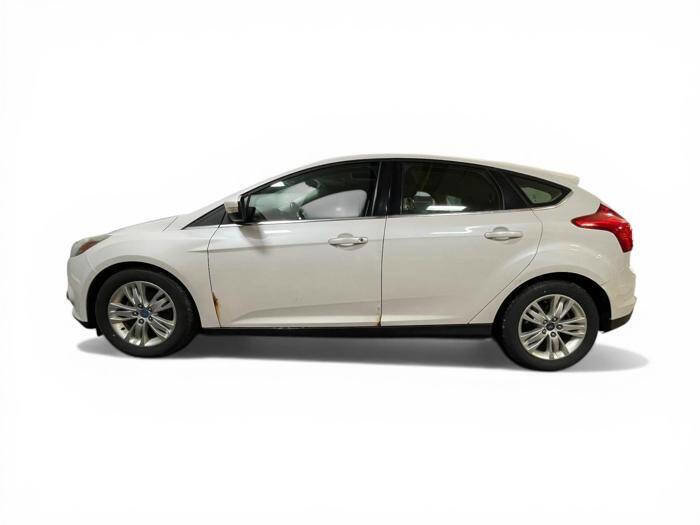 Used 2012 Ford Focus SEL image 2