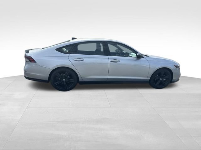 Used 2025 Honda Accord Sport image 8