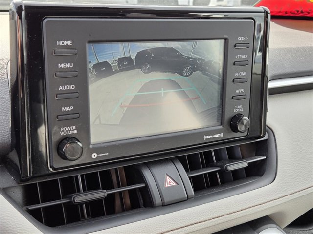 Used 2021 Toyota RAV4 XLE w/ Convenience Package image 21