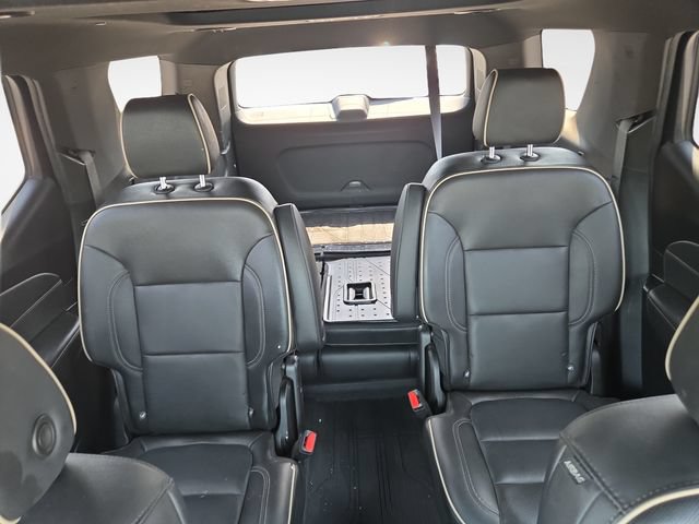 Used 2023 Chevrolet Traverse Premier w/ Redline Edition AWD/4WD image 32