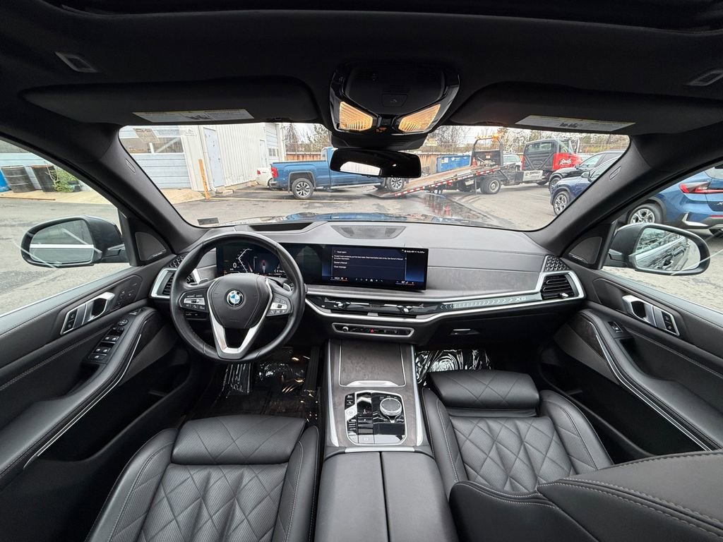 Used 2025 BMW X5 sDrive40i w/ Climate Comfort Package image 22