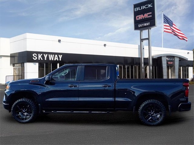 Used 2023 Chevrolet Silverado 1500 Custom image 8