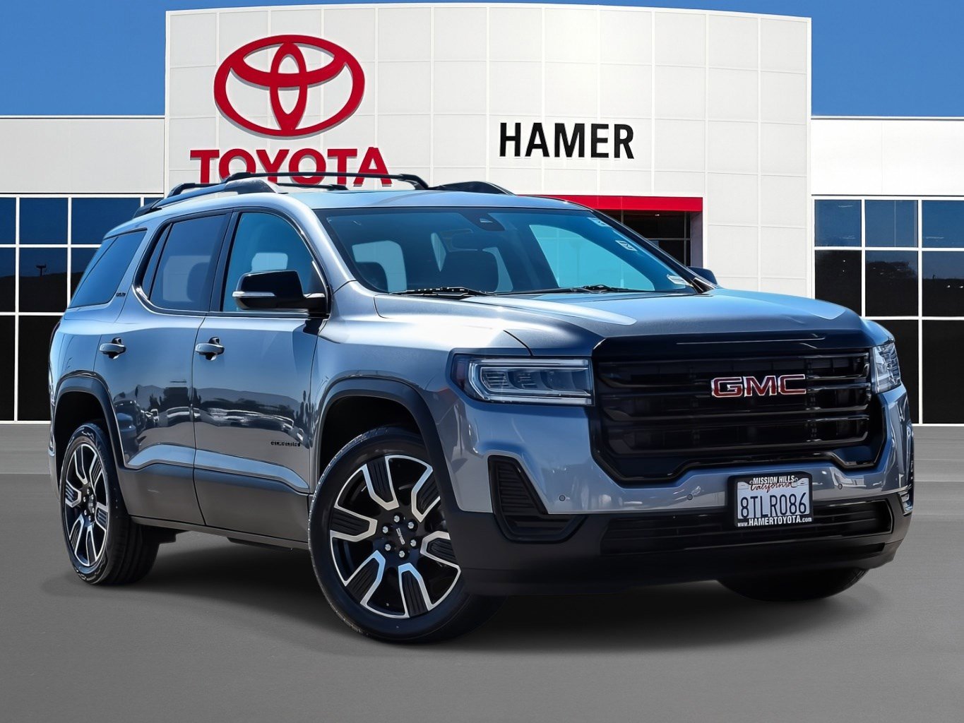 Used 2021 GMC Acadia SLE w/ Driver Convenience Package