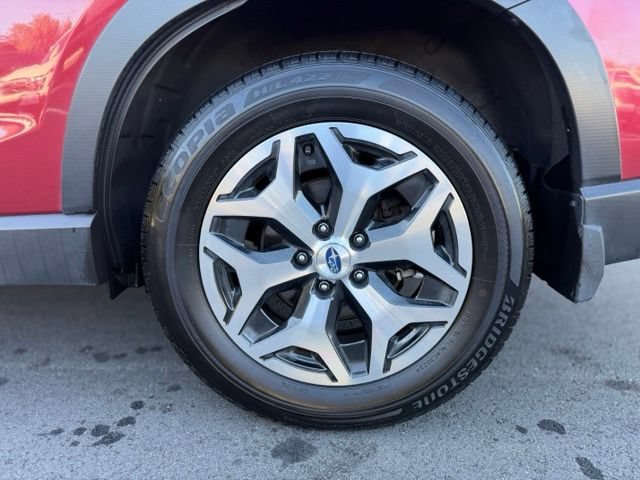Used 2023 Subaru Forester Premium AWD/4WD image 31