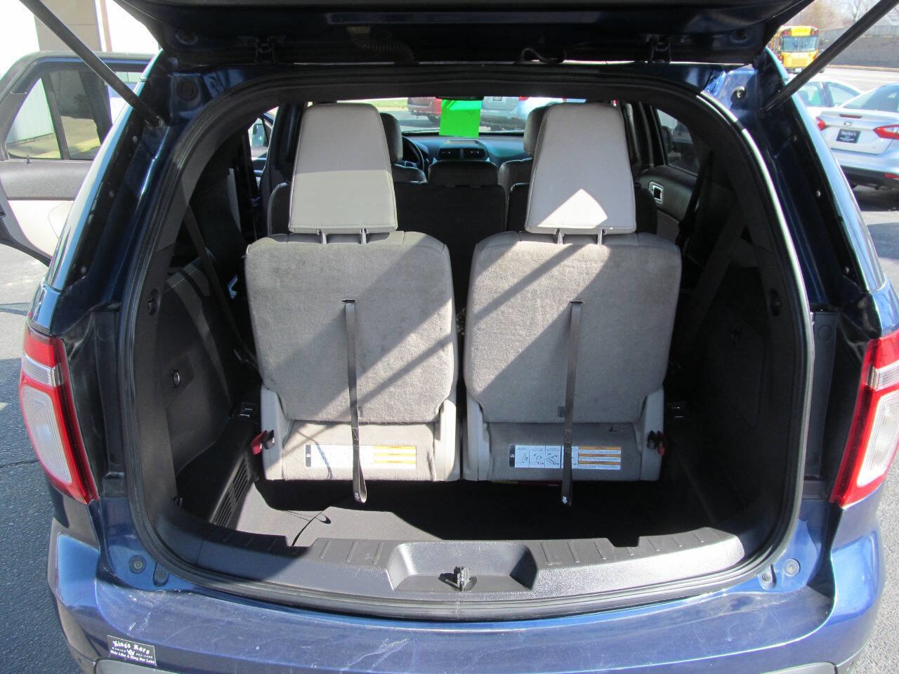Used 2012 Ford Explorer XLT image 18