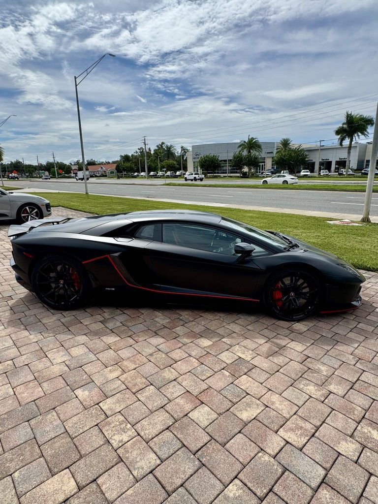 Used 2015 Lamborghini Aventador LP 700-4 image 6