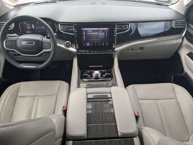 Used 2022 Jeep Wagoneer Series II w/ Convenience Group I AWD/4WD image 15