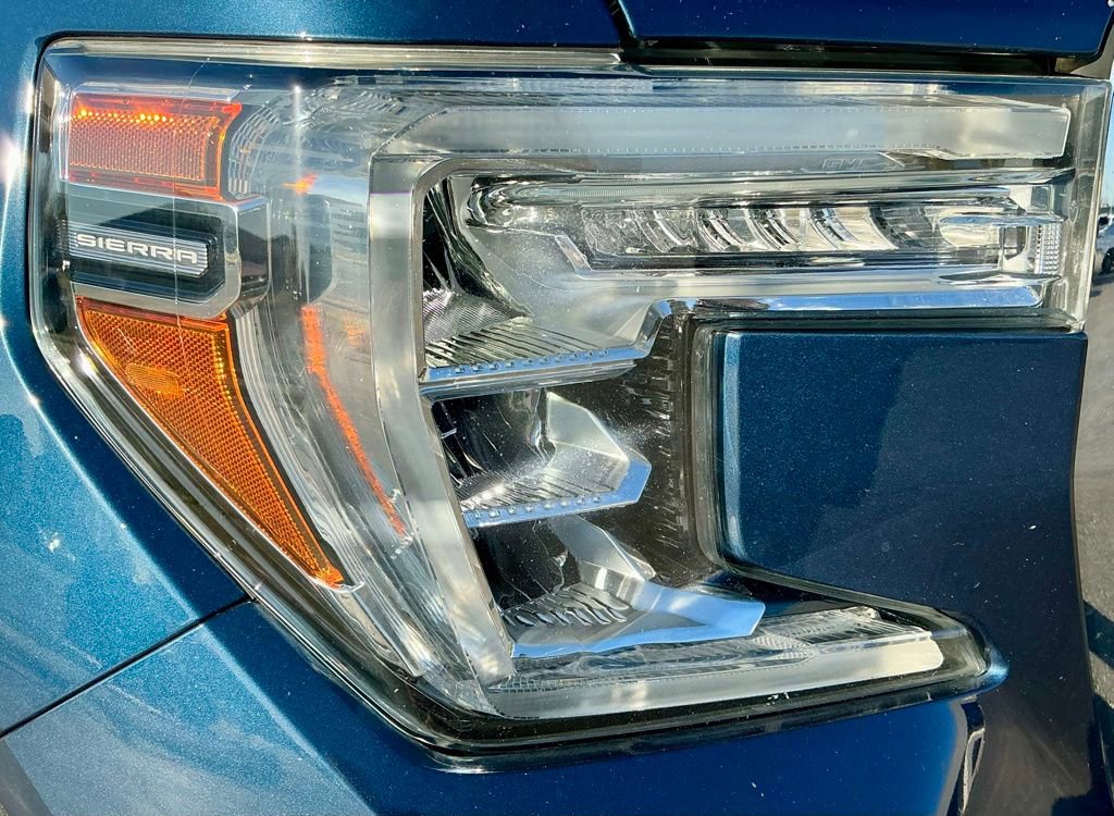 Used 2021 GMC Sierra 1500 SLT AWD/4WD image 8