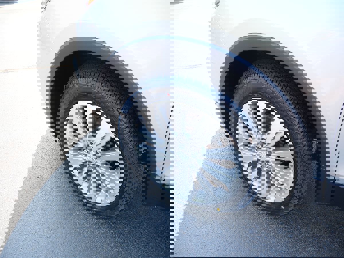 Used 2019 Buick Encore Preferred image 34