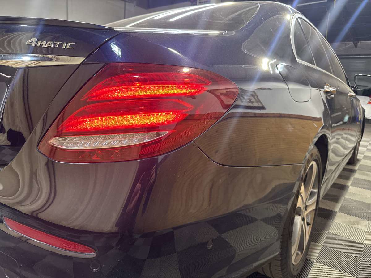 Used 2019 Mercedes-Benz E 300 4MATIC w/ Premium 1 Package image 9