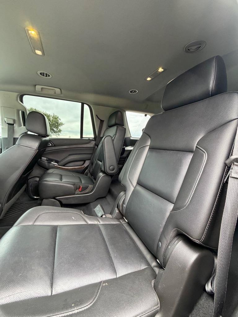 Used 2019 Chevrolet Tahoe LT w/ LT Signature Package RWD image 13