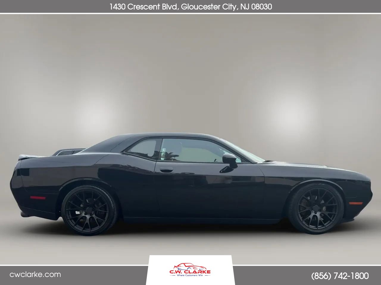 Used 2015 Dodge Challenger R/T Plus image 5