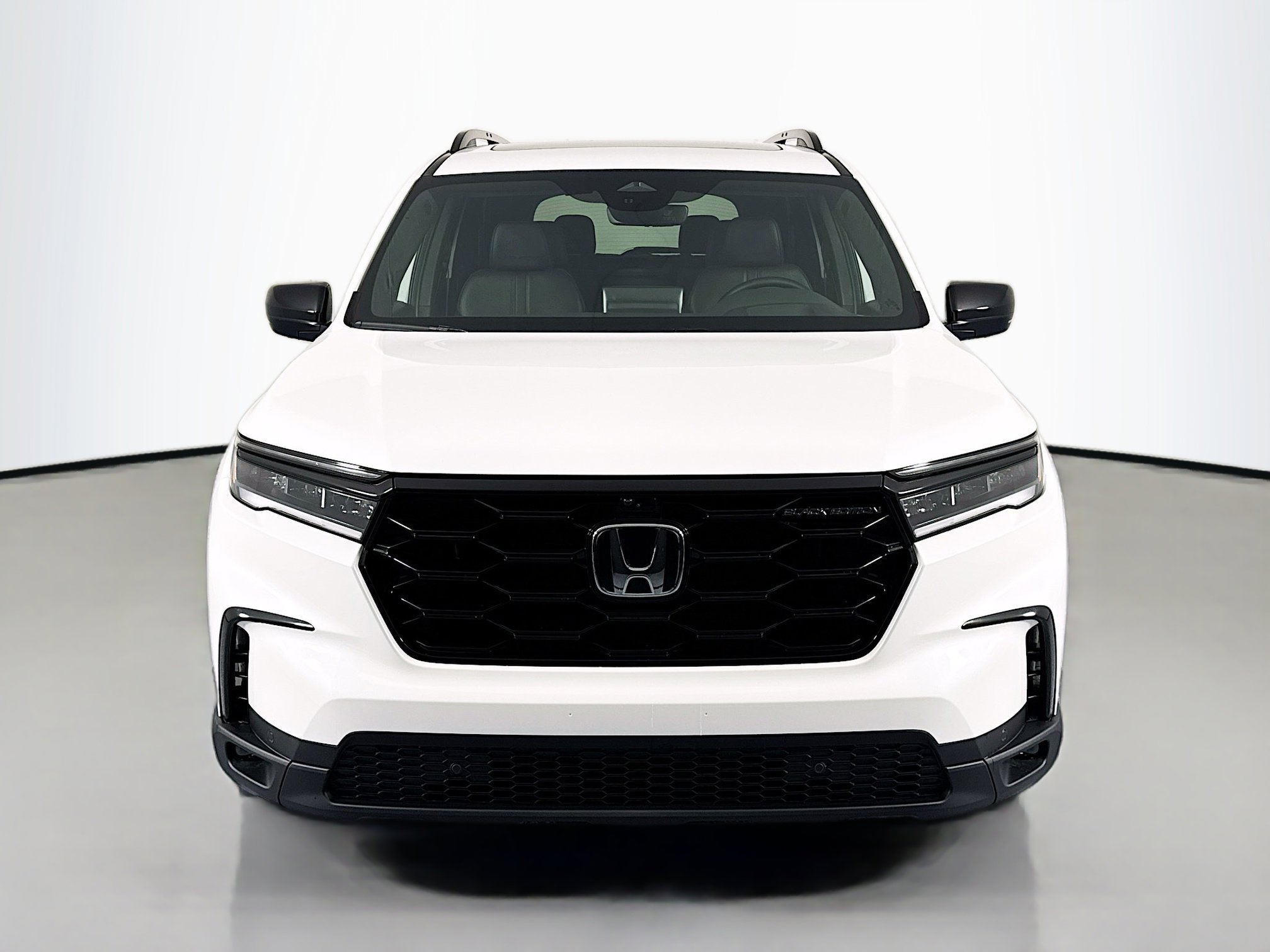 New 2025 Honda Pilot Black Edition image 2