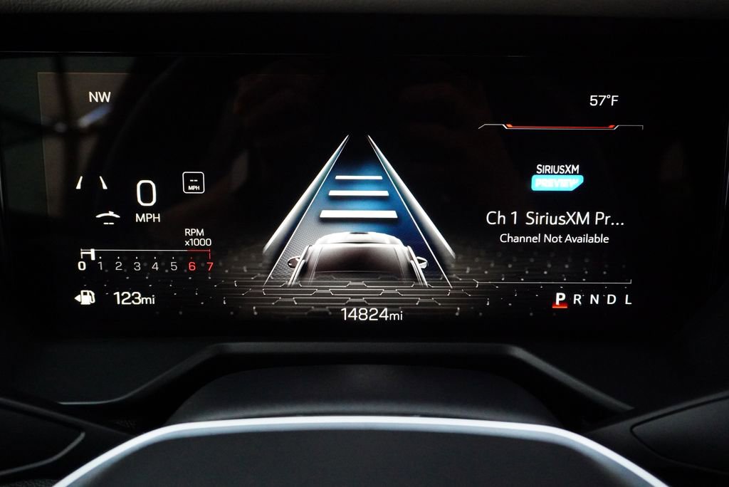 Used 2024 GMC Acadia Elevation FWD image 11