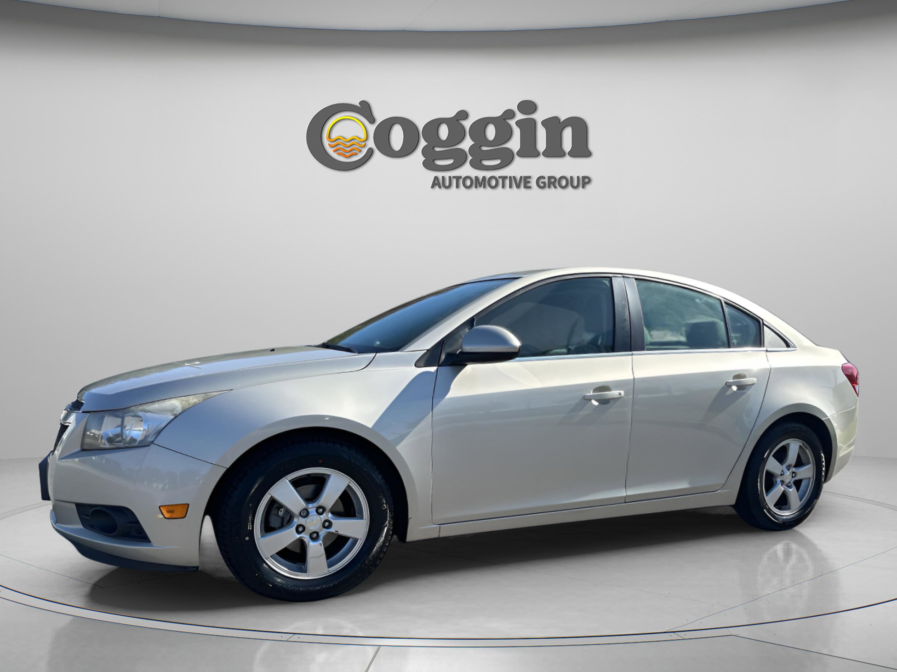 Used 2014 Chevrolet Cruze LT w/ Enhanced Safety Package image 2