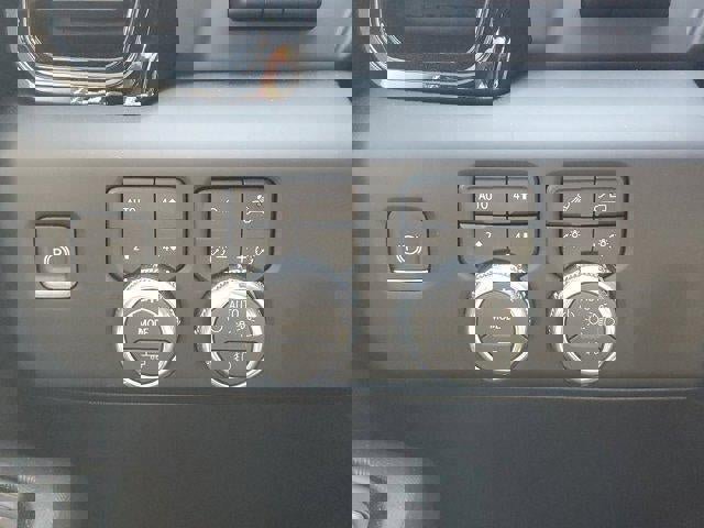 Used 2026 GMC Sierra 2500 AT4X image 30