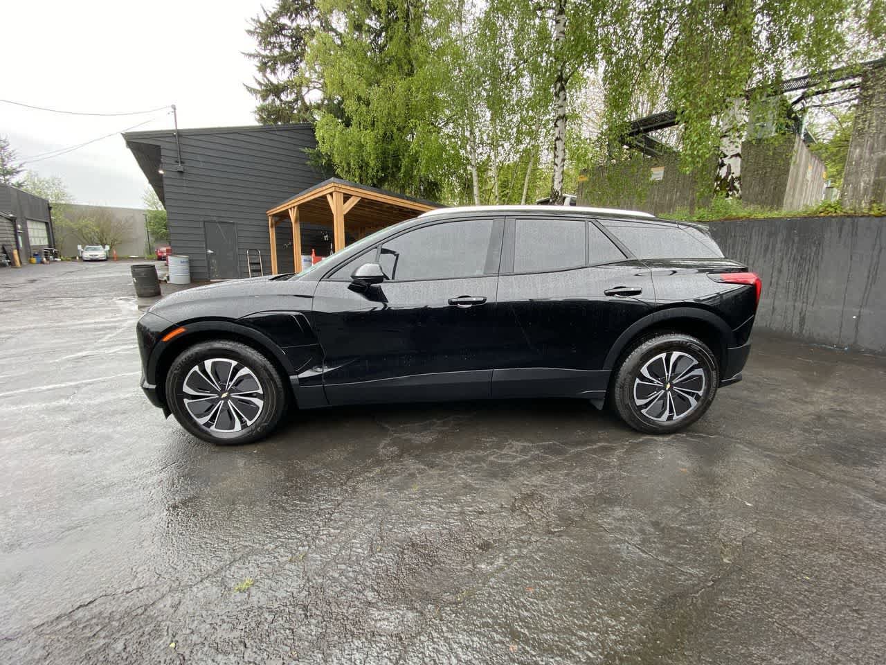 Used 2024 Chevrolet Blazer EV LT AWD/4WD image 3