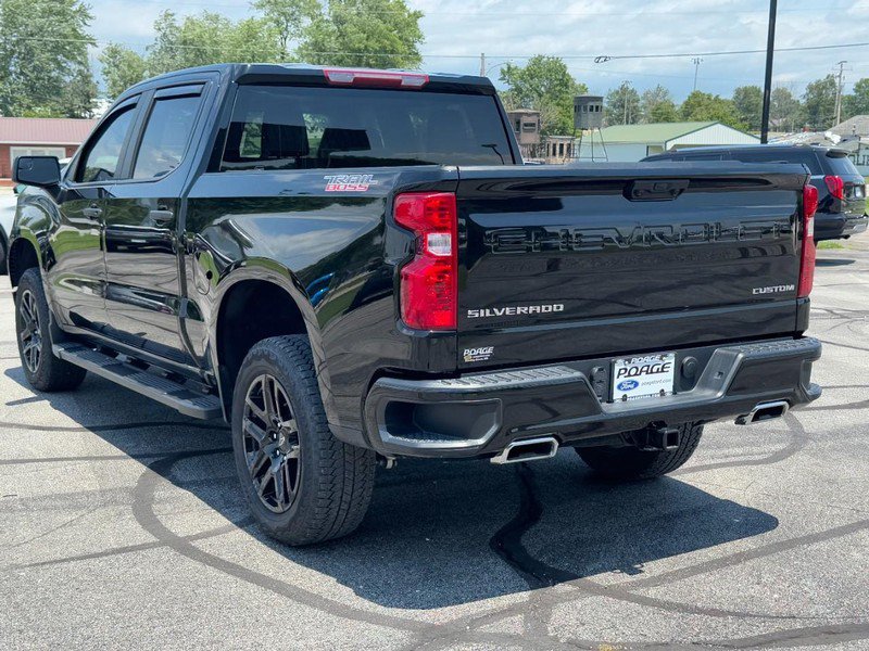 Used 2025 Chevrolet Silverado 1500 Custom Trail Boss AWD/4WD image 6