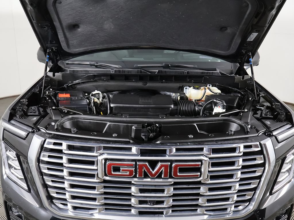 Used 2025 GMC Yukon Denali AWD/4WD image 26