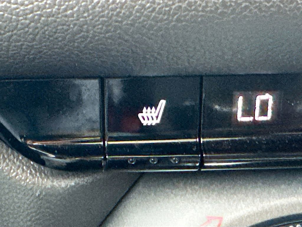 Used 2020 Chevrolet Blazer LT image 26