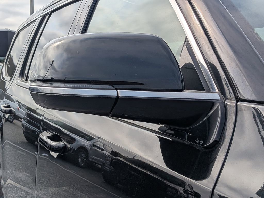 Used 2024 Jeep Wagoneer Series II w/ Flexible Seating Group image 10