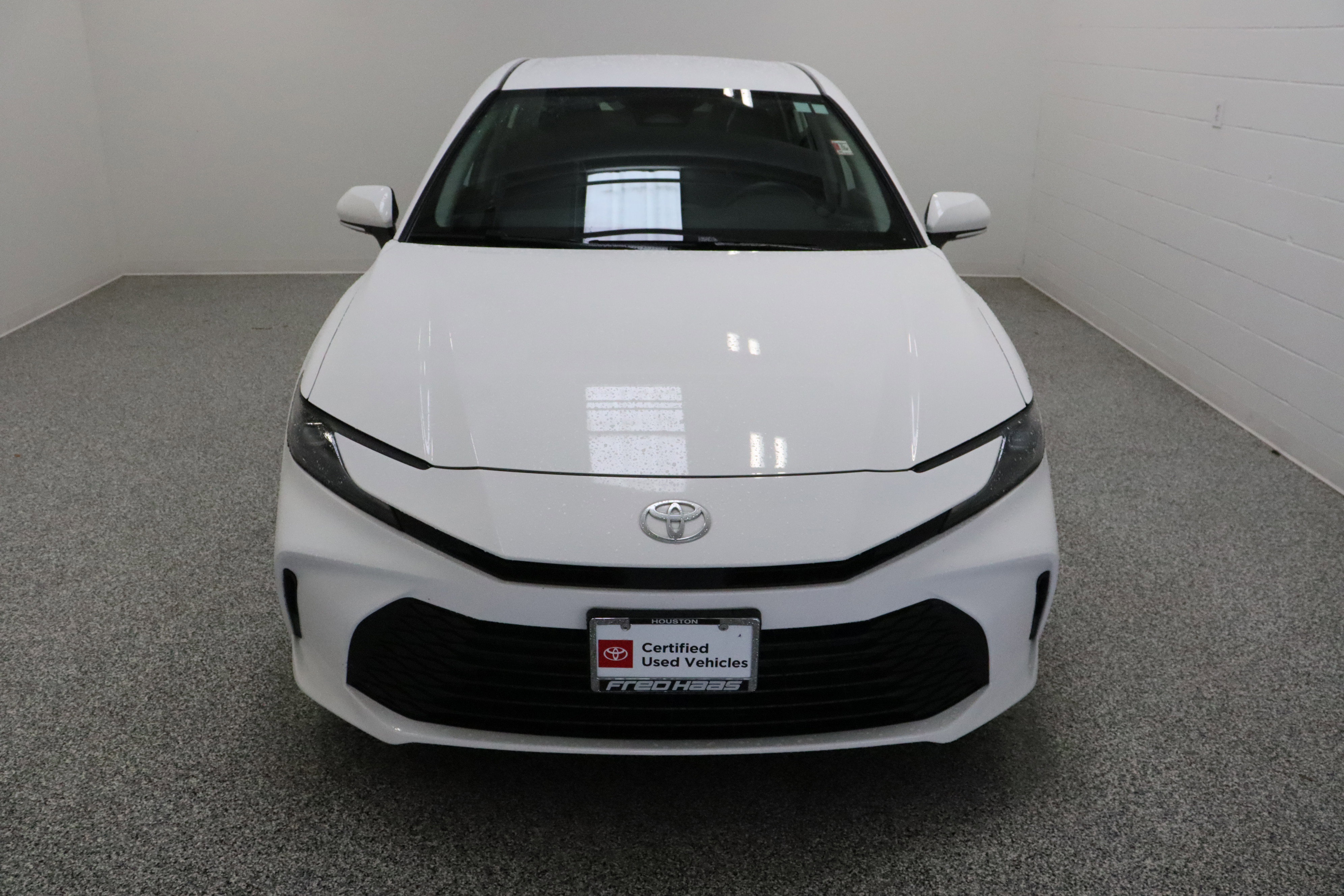Certified 2025 Toyota Camry LE image 3