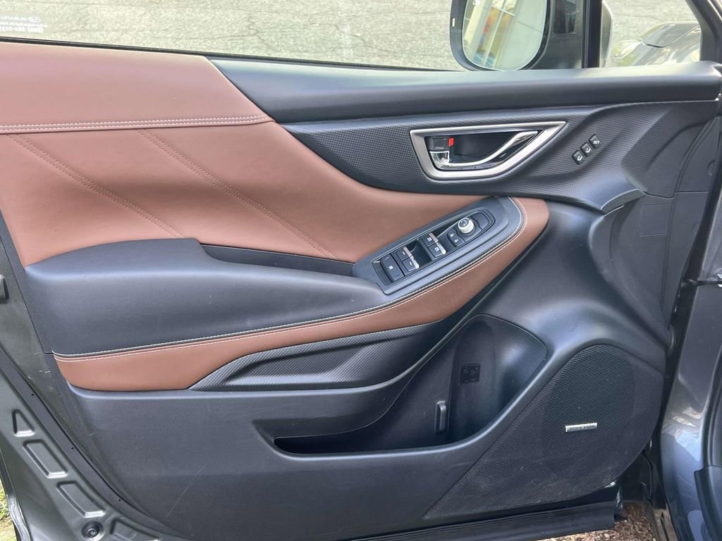 Used 2022 Subaru Forester Touring image 29