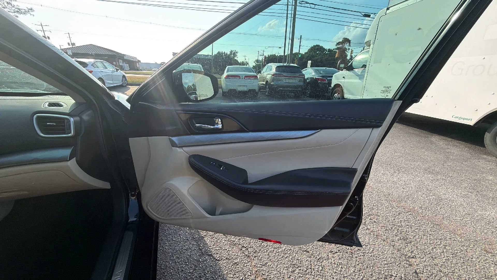 Used 2016 Nissan Maxima 3.5 SL FWD image 16