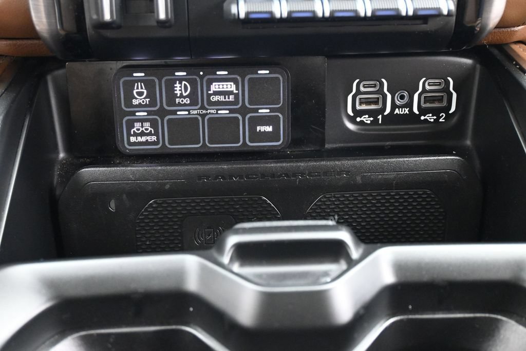 Used 2022 RAM 2500 Limited AWD/4WD image 22