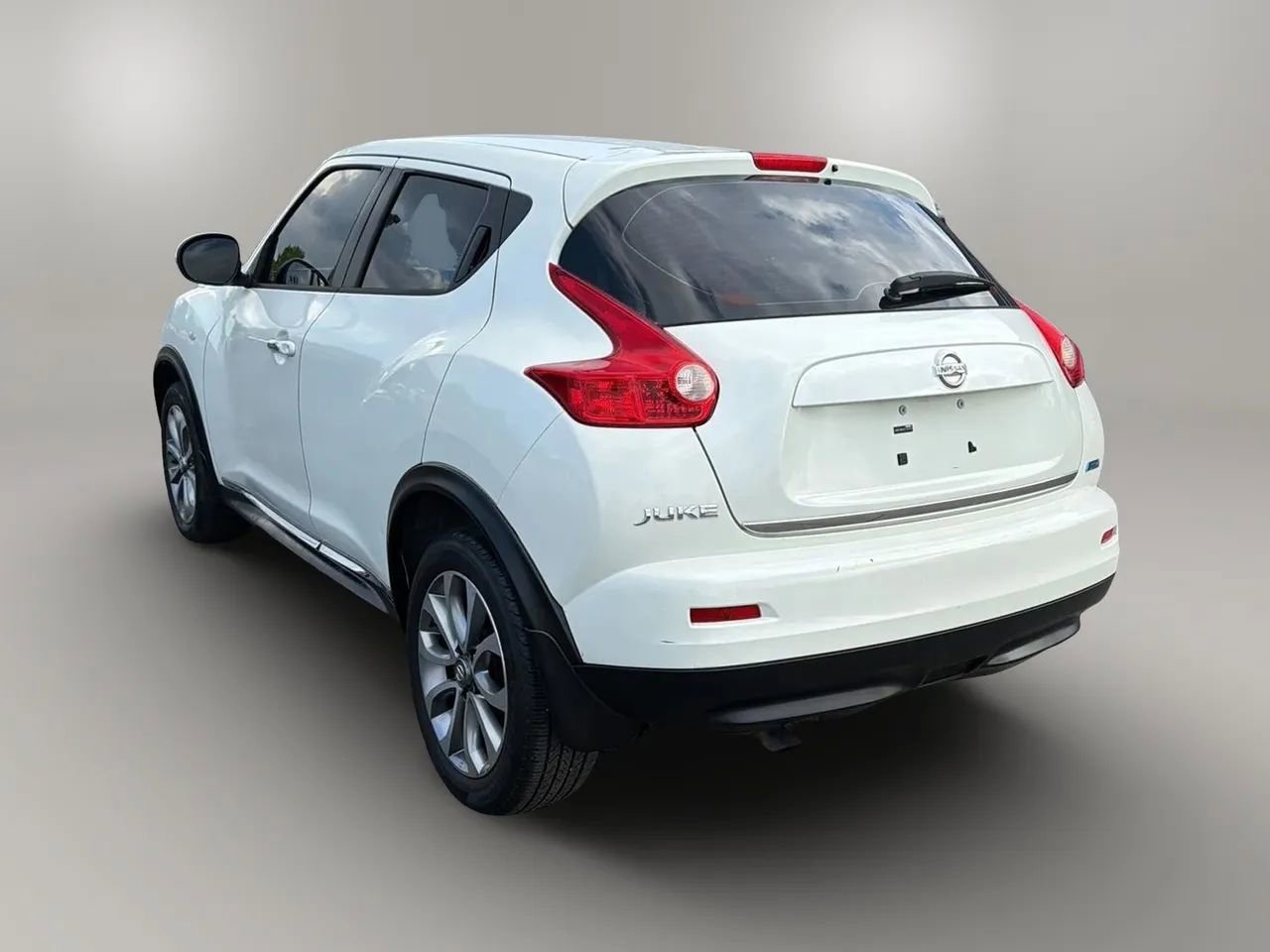 Used 2012 Nissan Juke S w/ Chrome Pkg FWD image 4