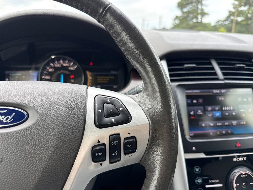 Used 2013 Ford Edge Limited FWD image 19